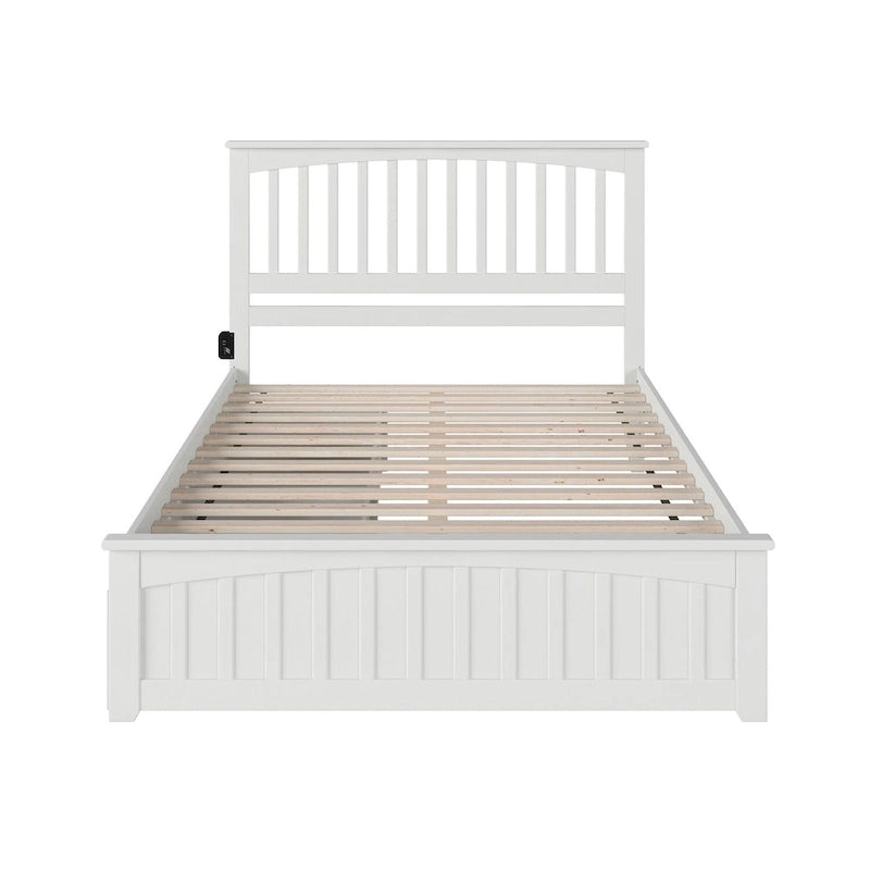 Platform Bed with Matching Foot Board with 2 Bed Drawers in White